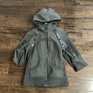 Size 6 Lululemon scuba special edition sweater